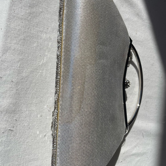 Art Deco Style Elegant Silver Clutch Bag - Picture 4 of 9